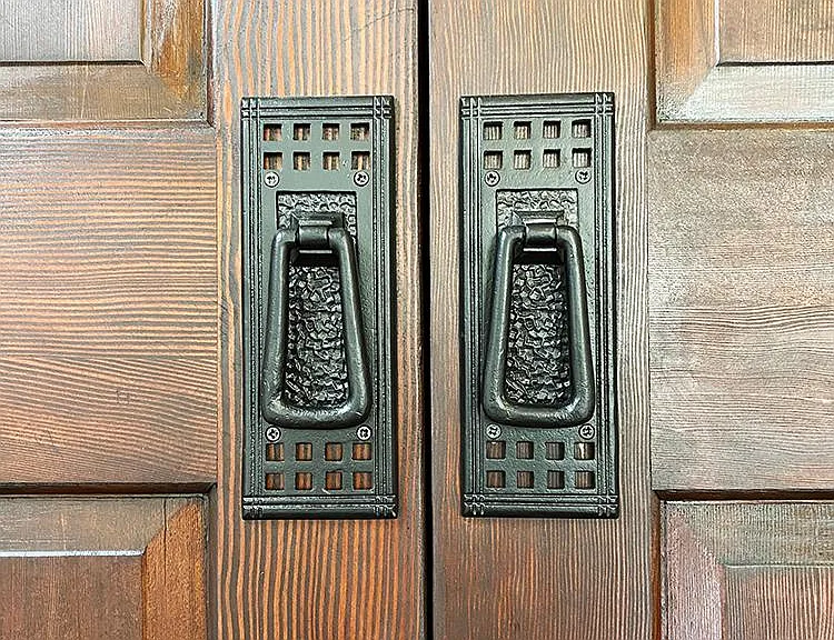 Detail on barn doors (living room)