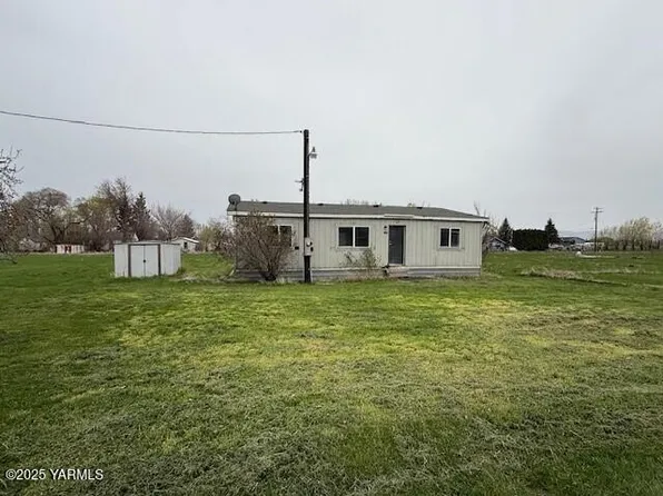 140 Trepanier Ln, Cowiche, WA 98947