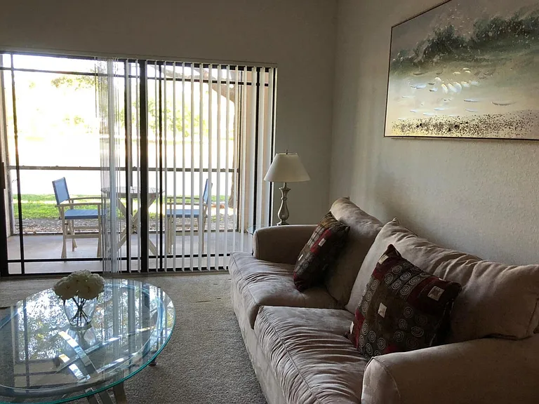 2806 Veronia Dr #113 — Photo 6