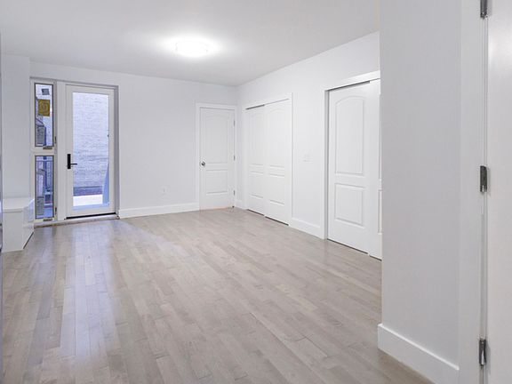 5th image of 310 W 82nd St #2L