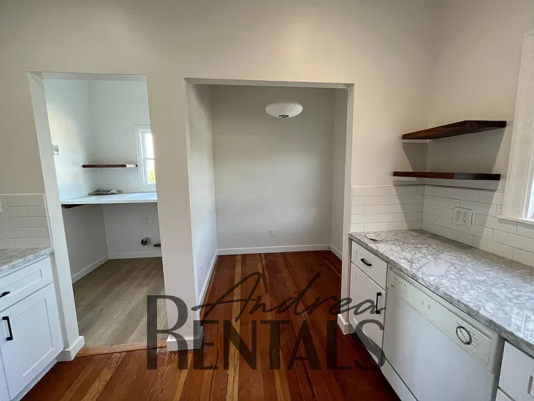 1145 Virginia St — Photo 12