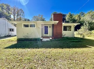 2036 Wilmington Hwy, Fayetteville, NC 28306