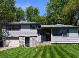 1065 W Severs Rd, La Porte, IN 46350