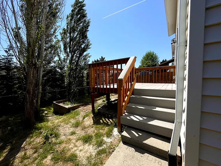 17226 NW Millbrook St — Photo 34