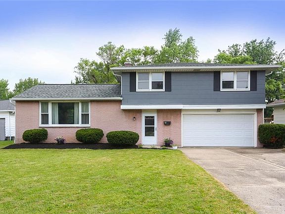 2nd image of 206 Imperial Dr
