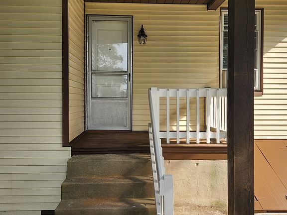 2nd image of 1979 Cleneay Ave #1