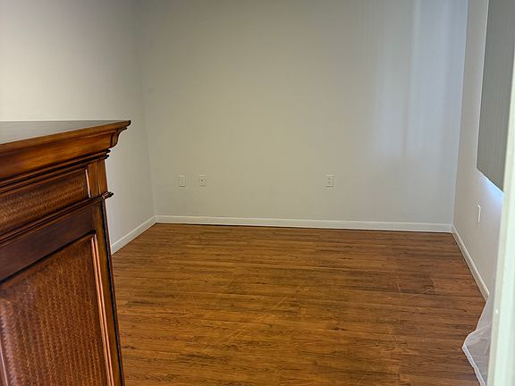 5th image of 2809 W 15th St Suite 205