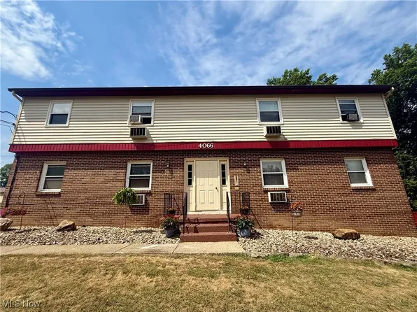 4066 Baymar Dr, Youngstown, OH 44511