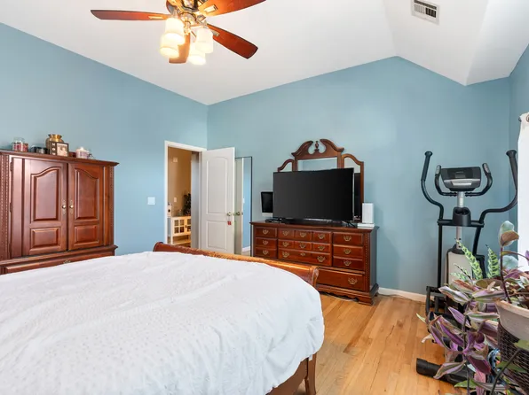 139 Winchester Avenue image 15 of 32