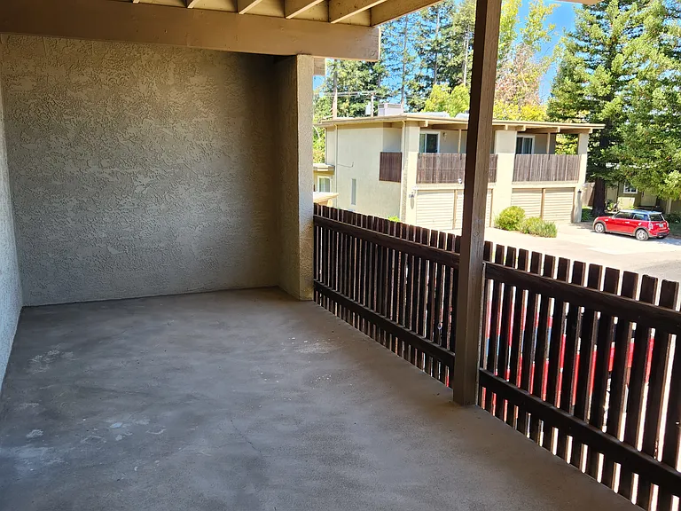 6033 Leafwood Dr — Photo 16