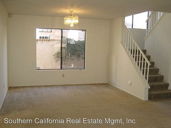 4th image of 15540 Carrousel Dr
