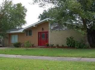 208 Ashwood Dr, Lafayette, LA 70503