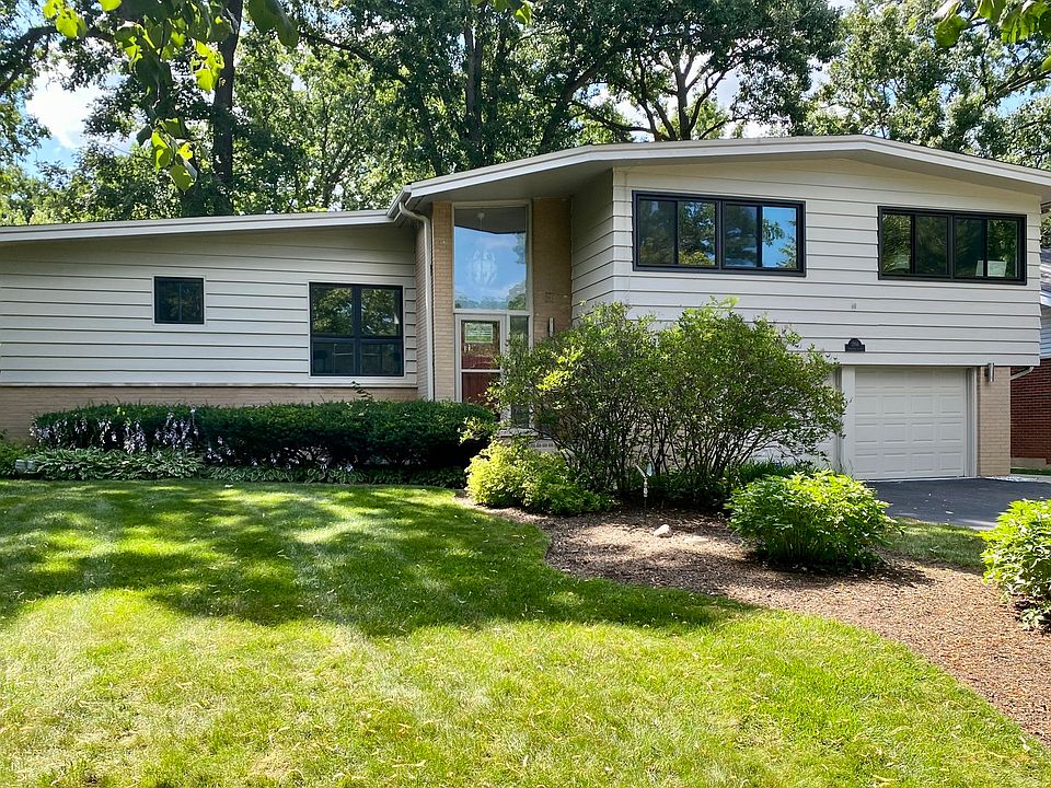 1st image of 2916 Idlewood Ln