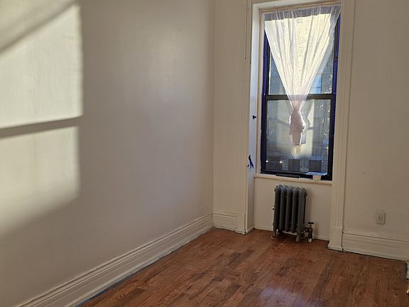 5th image of 449 46th St Floor 3