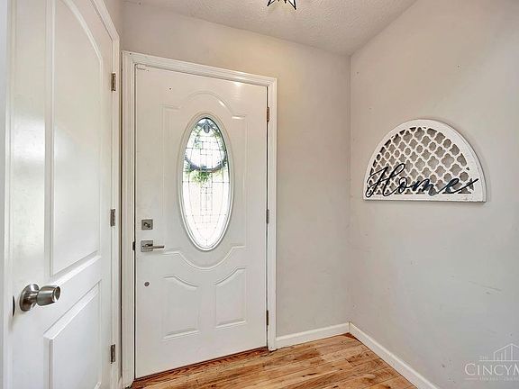 2nd image of 1101 Saint Clair Ave
