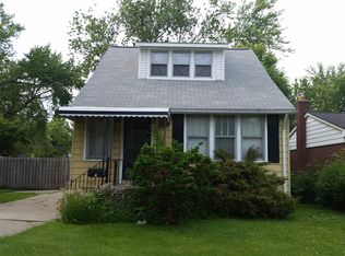 22033 Raymond St, Saint Clair Shores, MI