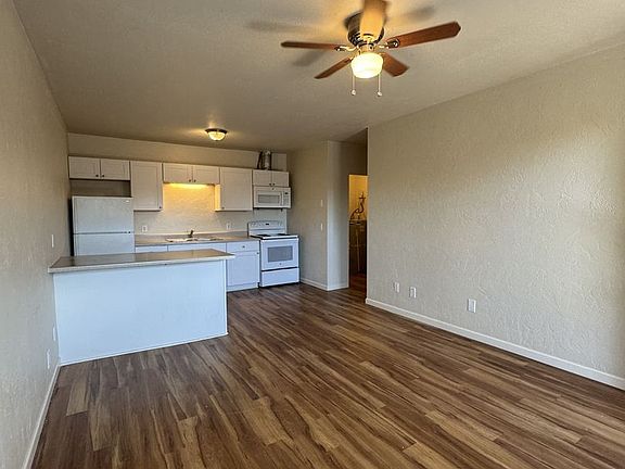 5th image of 1247 W 6th Ave APT 08