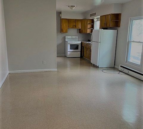 2nd image of 257 Furman St APT 16