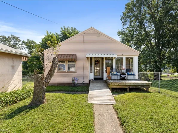 4447 Riverside Dr, Shadyside, OH 43947