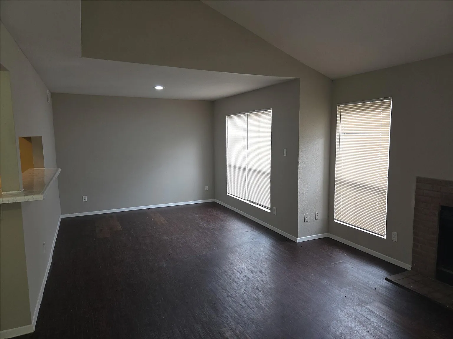 2 bed, 2.0 bath, 781 sqft, $1,225 — Photo 4