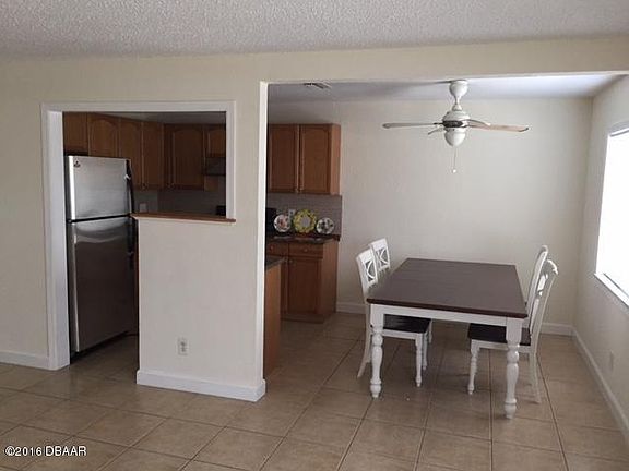 3rd image of 411 N Halifax Ave APT 300