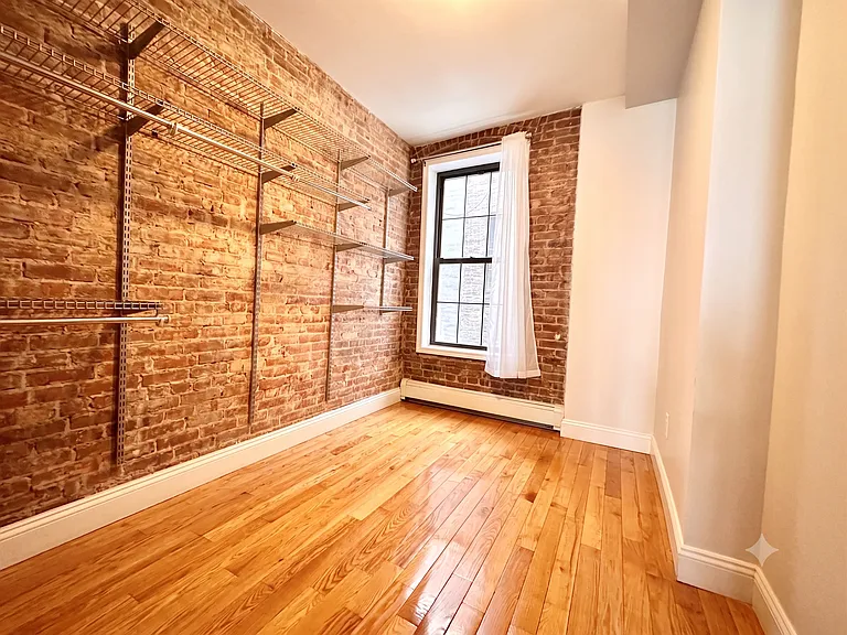233 Eldert St #2FF — Photo 5