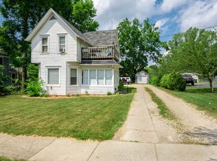 361 Harden St, Antioch, IL