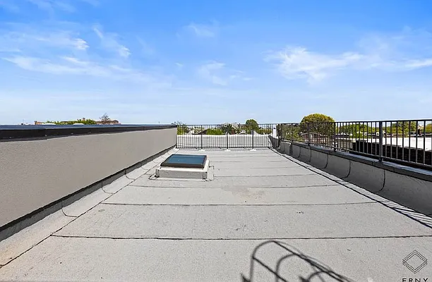 Rented by ERNY LLC | media 22