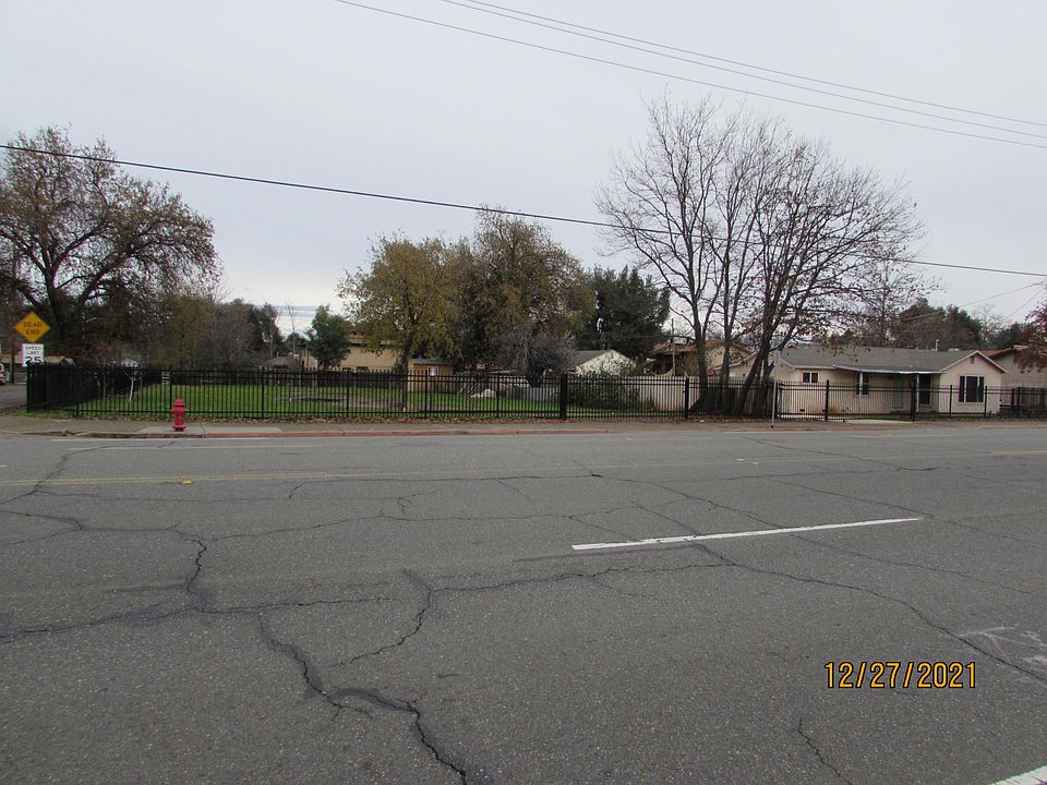 2nd image of 3101 Churn Creek Rd
