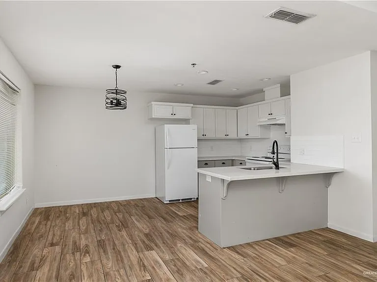 524 S King Rd #12 — Photo 3