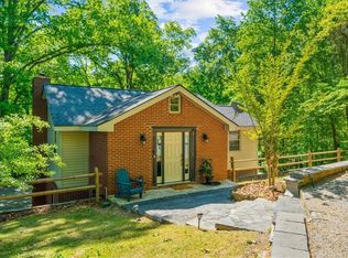 9670 Lee Cir, Gainesville, GA 30506