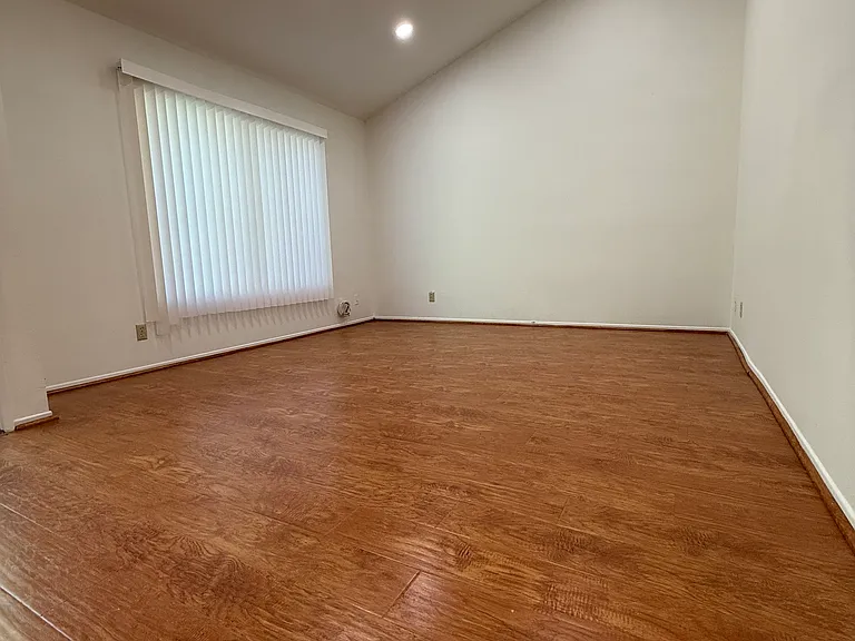 3340 Honolulu Ave #2 — Photo 4