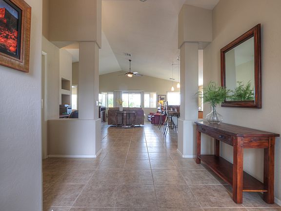 5th image of 148 N Nueva Ln