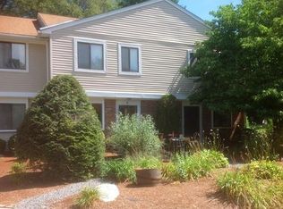 21 Apple Tree Hill Rd, Hopkinton, MA 01748