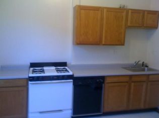 3245 N Broadway St APT 2B, Chicago, IL 60657
