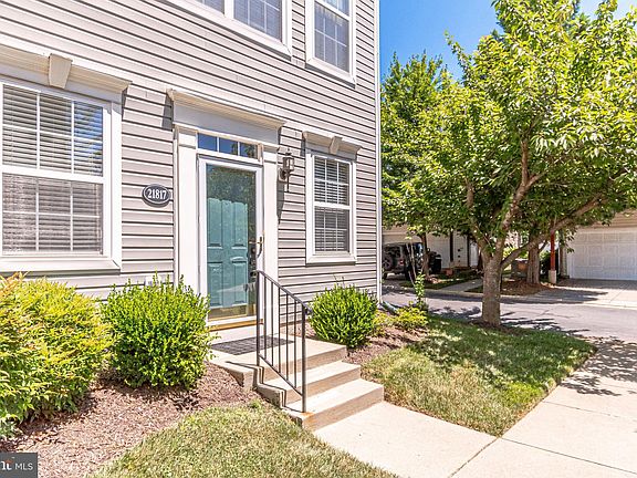 2nd image of 21817 Kelsey Sq