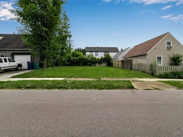 7 Taunton Pl #2, Buffalo, NY 14216
