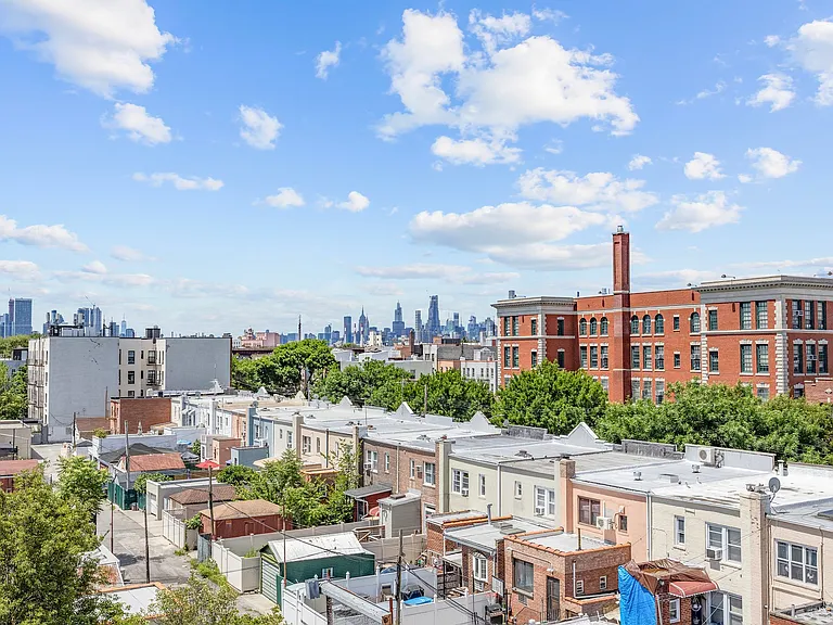 22-14 43rd St #TOPFLOOR — Photo 13