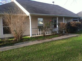 43218 Lake Terrace Dr, Gonzales, LA 70737