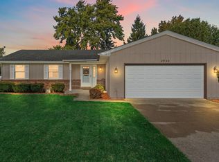 4944 W 89th Ter, Crown Point, IN 46307