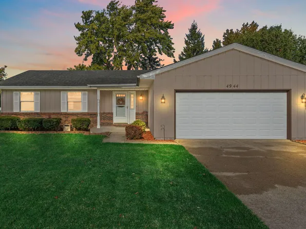 4944 W 89th Ter, Crown Point, IN 46307