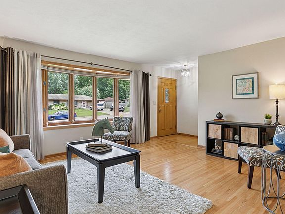 4th image of 2841 Galtier St