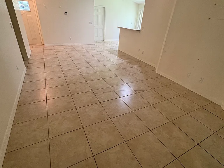 8905 Marina Ave — Photo 4
