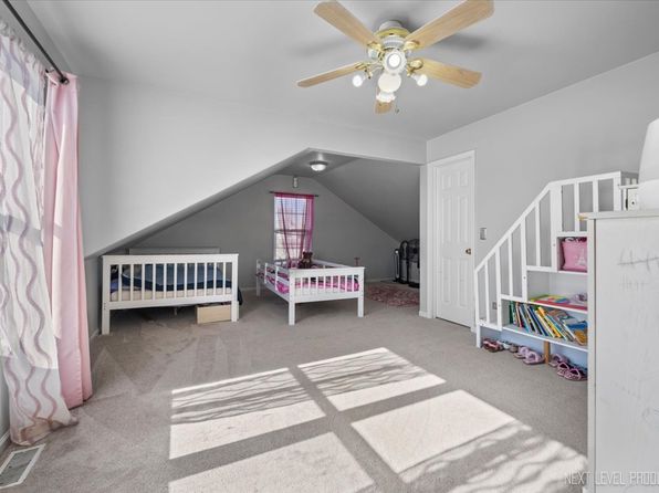 aurora-illinois-67097210 picture