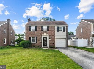 1413 Sunnyhill Ln, Havertown, PA 19083