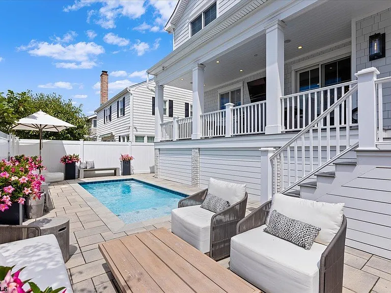 428 N Pembroke Ave #FULL SUMMER RENTAL W — Photo 48