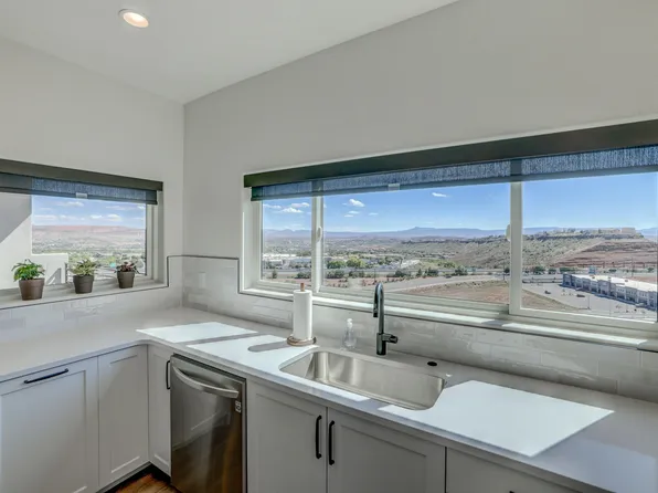 840 N Twin Lakes Dr Unit 404, Saint George, UT 84790