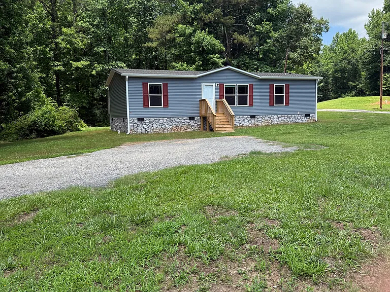 5736 Highway 81 — Photo 1
