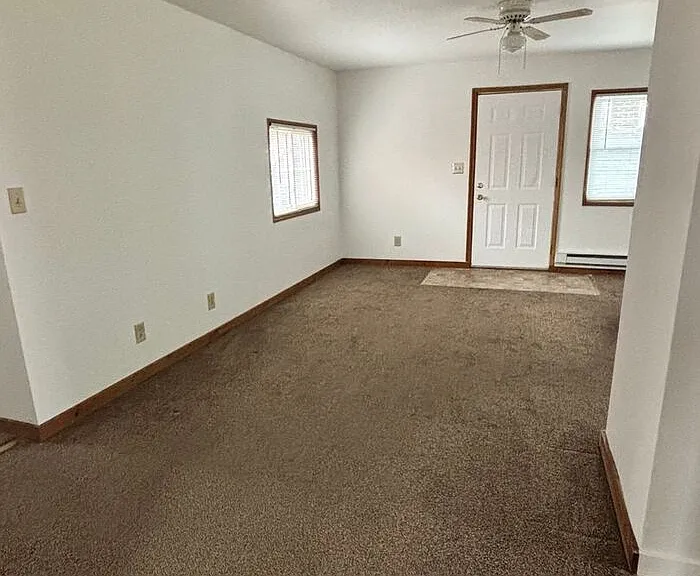 2615 S Center St #2 — Photo 2