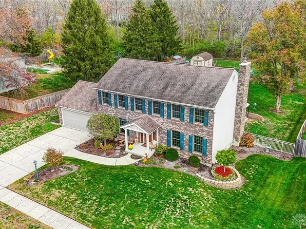 1692 Garry Dr, Bellbrook, OH 45305